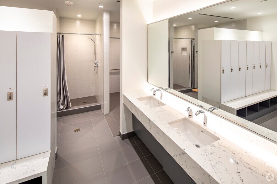 More Photos Of 175 Bloor Street East, Toronto Unknown For Lease
