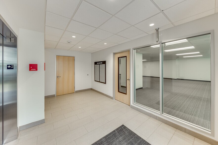 More Photos Of 2822 Colby Ave, Everett Office For Lease