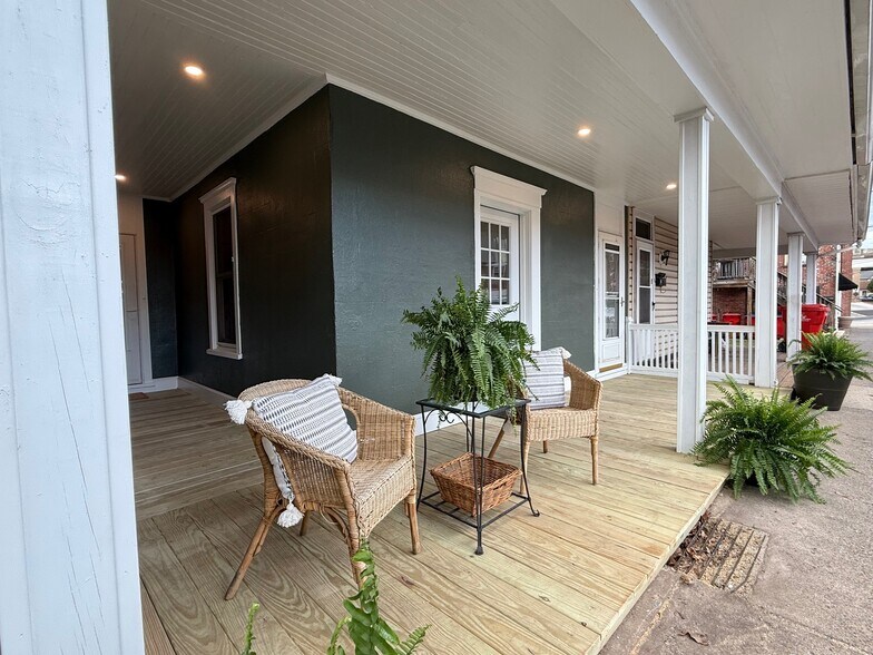 More Photos Of 9 W Chestnut St, Souderton Apartments For Sale
