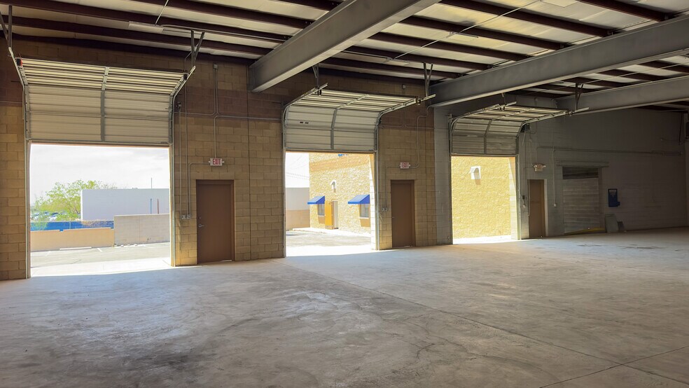 More Photos Of 801 Pendale Rd, El Paso Distribution For Sale