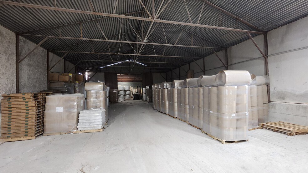 More Photos Of 530 N 400 W, Malad City Warehouse For Sale