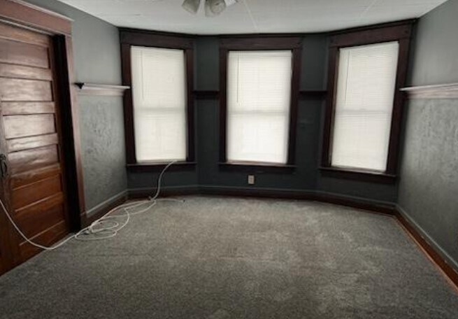 More Photos Of 1524 Van Vranken Ave, Schenectady Bar For Sale