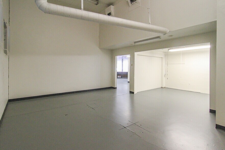 More Photos Of 26081 Bouquet Canyon Rd, Santa Clarita Freestanding For Lease