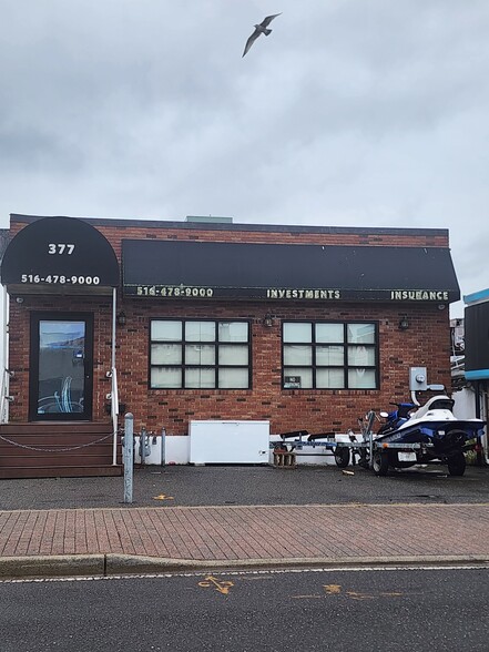 More Photos Of 377 Woodcleft Ave, Freeport Storefront Retail Residential For Sale