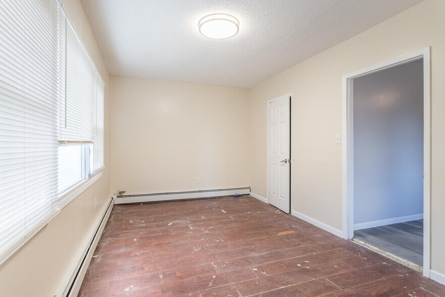 More Photos Of 18803 Ridgedale St, Springfield Gardens Apartments For Sale