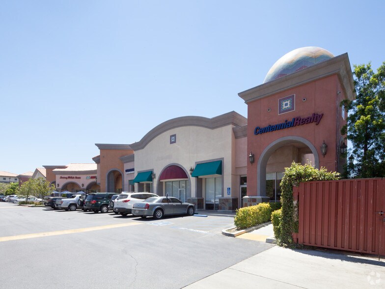 More Photos Of 18635 Soledad Canyon Rd, Santa Clarita Unknown For Lease