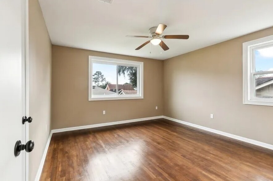 More Photos Of 2219 Paris Rd, Chalmette Storefront Retail Office For Sale