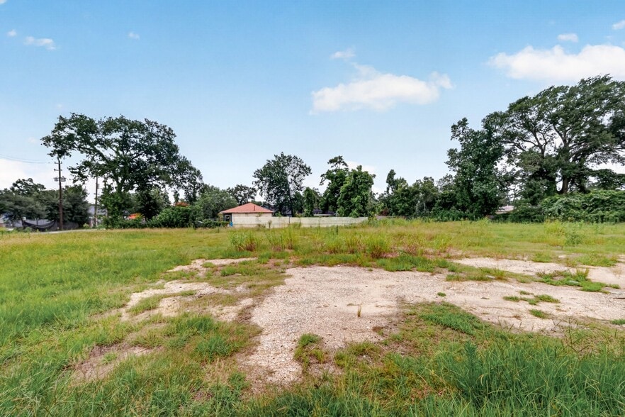 More Photos Of 6110 Tidwell Rd, Houston Land For Sale