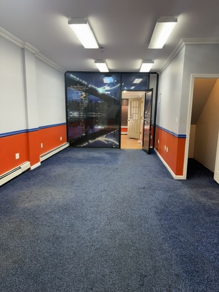 More Photos Of 3717 E Tremont Ave, Bronx Office Residential For Lease