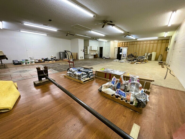 More Photos Of 11229 State Highway 64 E, Tyler Warehouse For Sale