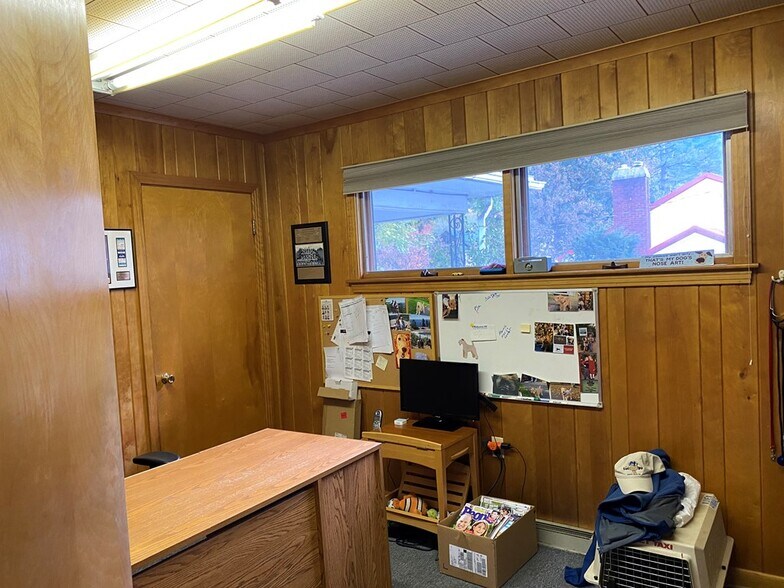 More Photos Of 12 Walnut St, Towanda Office For Sale