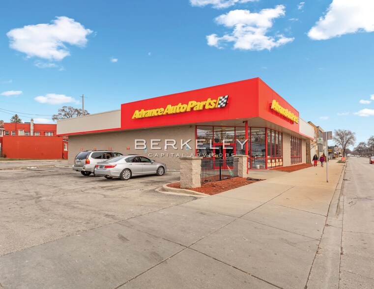 More Photos Of 4934 W Fond Du Lac Ave, Milwaukee Freestanding For Lease