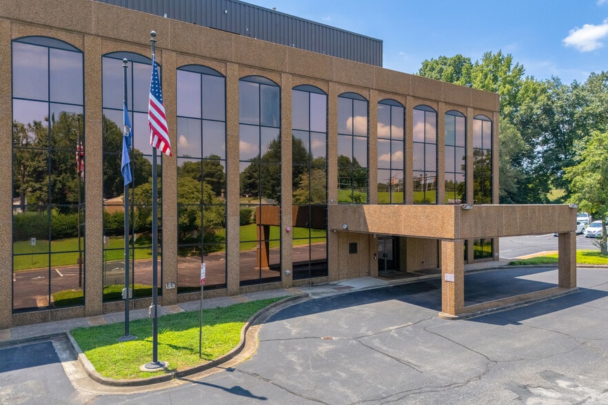 Primary Photo Of 1701 E Parham Rd, Richmond Office Residential For Sale