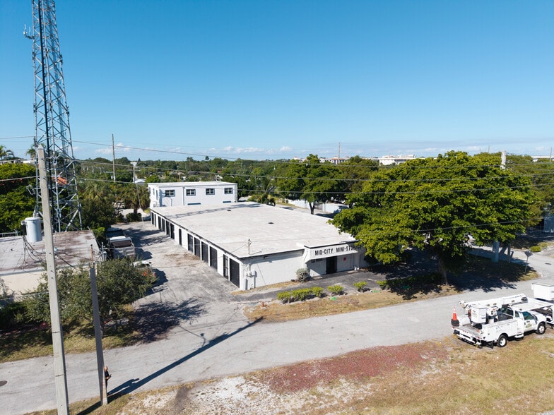 More Photos Of 301 SW 1st Ave, Boca Raton Self Storage For Sale