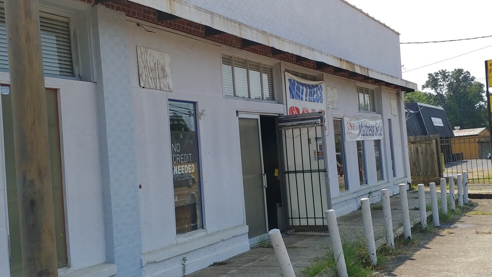 More Photos Of 1724 Bailey Ave, Jackson Freestanding For Lease