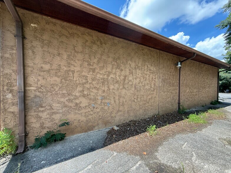 More Photos Of 2808 Virginia Ave, Collinsville Auto Repair For Sale