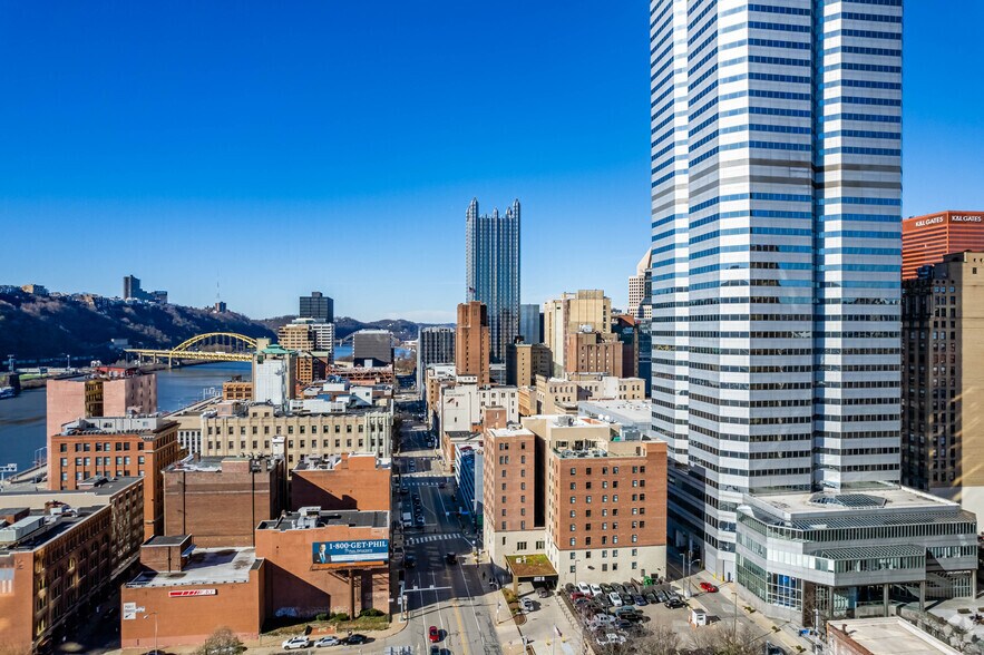 More Photos Of 453 Blvd of the Allies, Pittsburgh Hotel For Lease