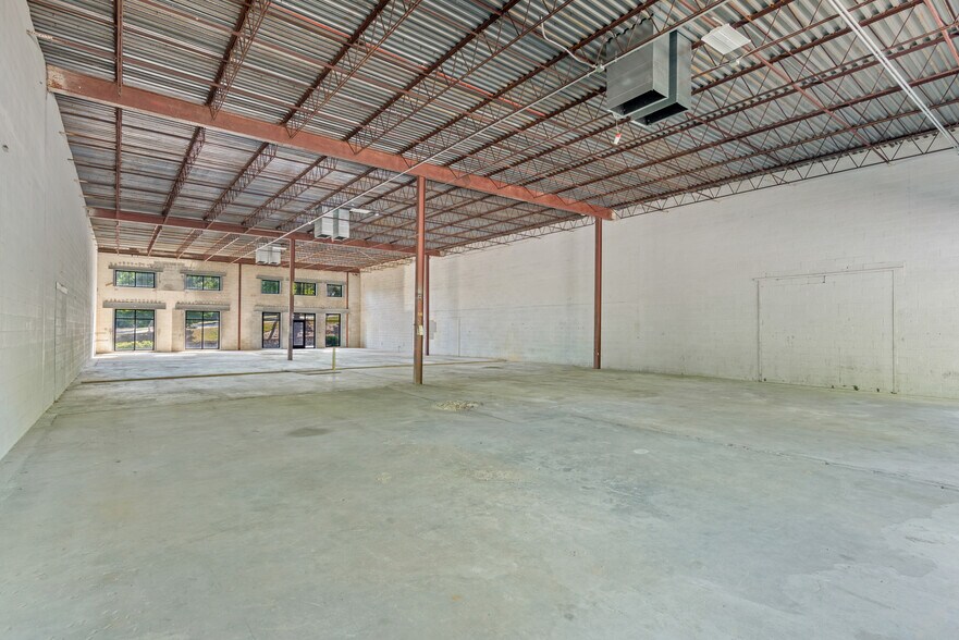 More Photos Of 3586 Pierce Dr NE, Chamblee Office For Sale