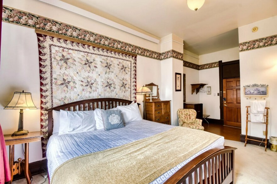 More Photos Of 700 Harrison Ave, Leadville Hotel For Sale