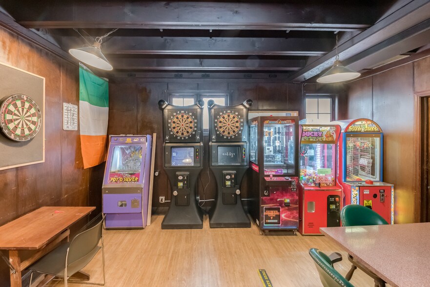 More Photos Of 4121 N Wilson Dr, Milwaukee Lodge Meeting Hall For Sale