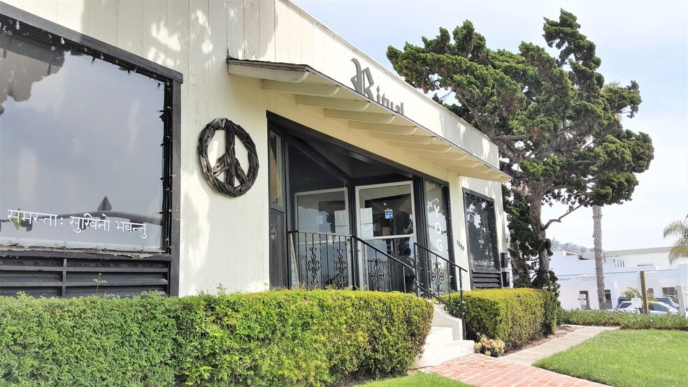 More Photos Of 1390 S Coast Hwy, Laguna Beach Storefront For Lease