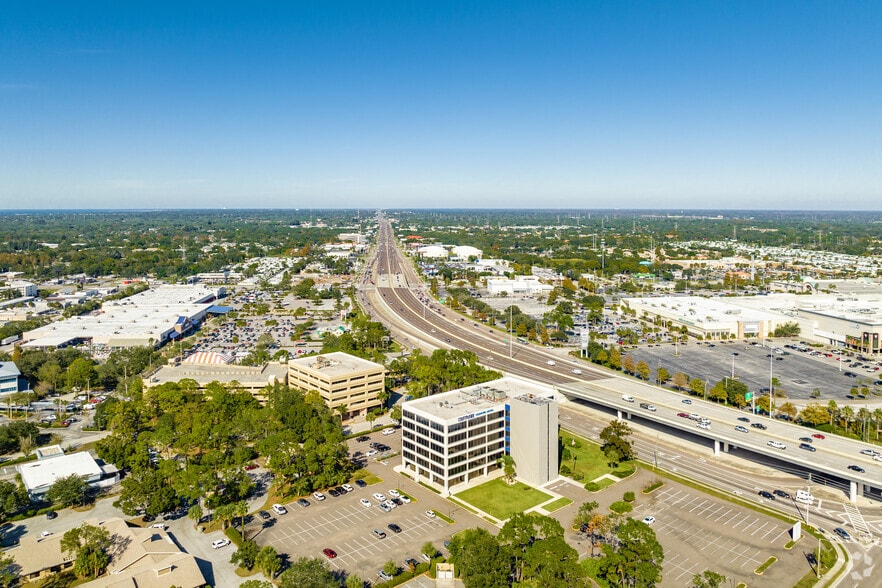 More Photos Of 26750 US Highway 19 N, Clearwater Medical For Lease