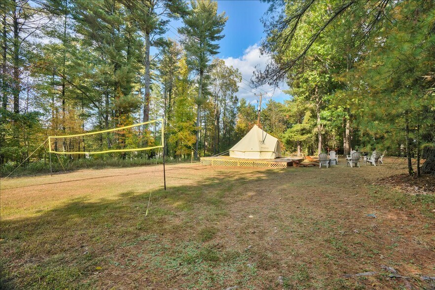 More Photos Of 5951 Milford Rd, East Stroudsburg Specialty For Sale