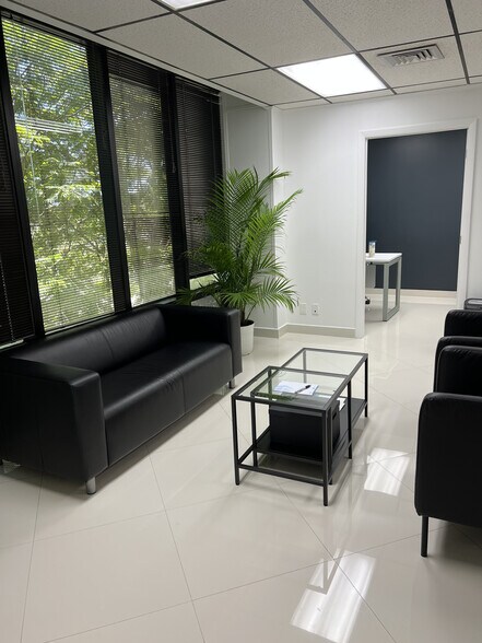 More Photos Of 450 N Park Rd, Hollywood Office Residential For Lease