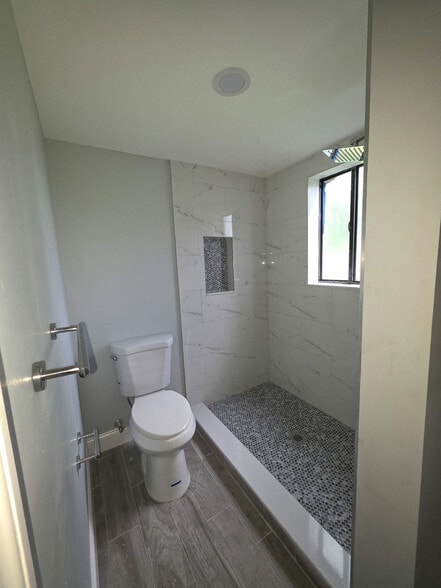 More Photos Of 1528 S Federal Hwy, Lake Worth Hotel For Sale