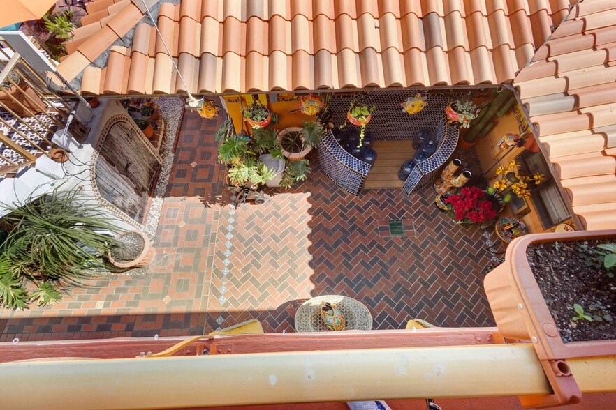 More Photos Of 4525 El Mar Dr, Lauderdale By The Sea Hotel For Sale