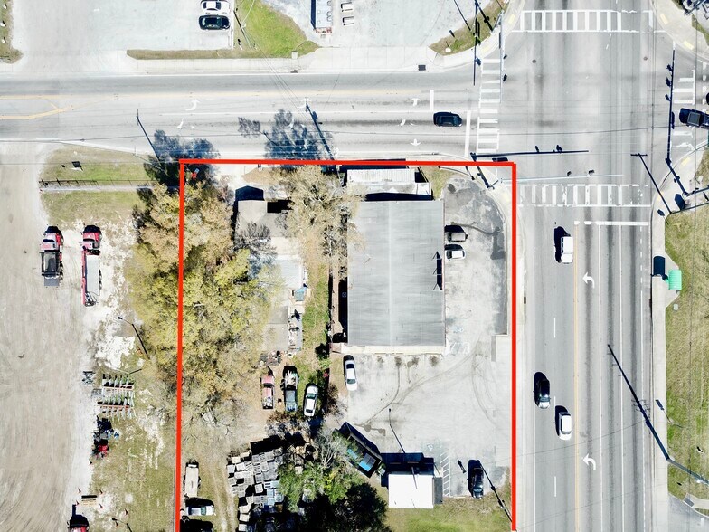 More Photos Of 1081 Berkley Rd, Auburndale Storefront For Sale