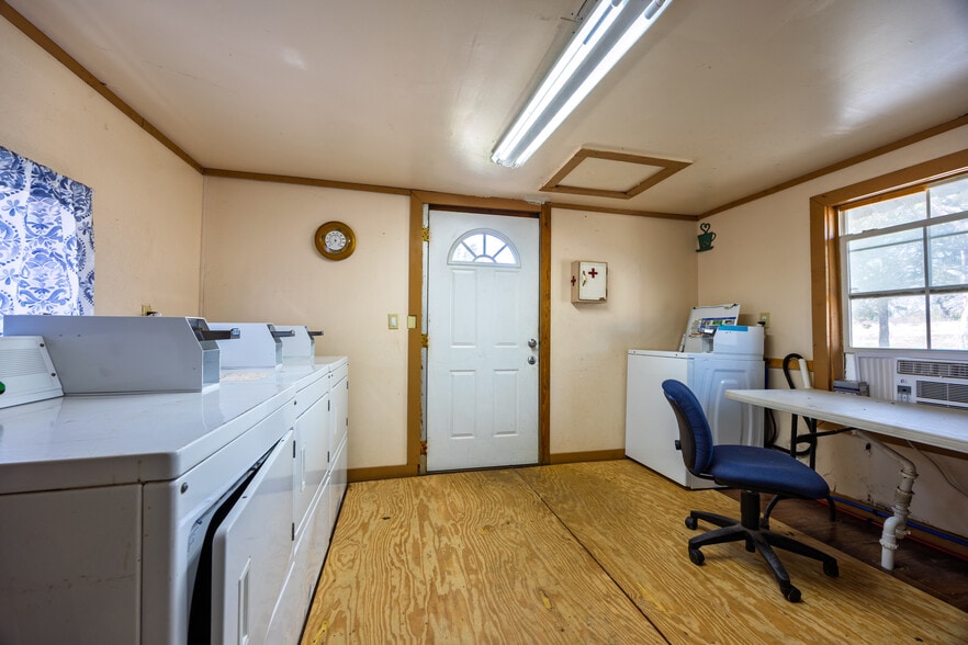 More Photos Of 5300 OK Highway 22 W, Tishomingo Manufactured Housing Mobile Home Park For Sale