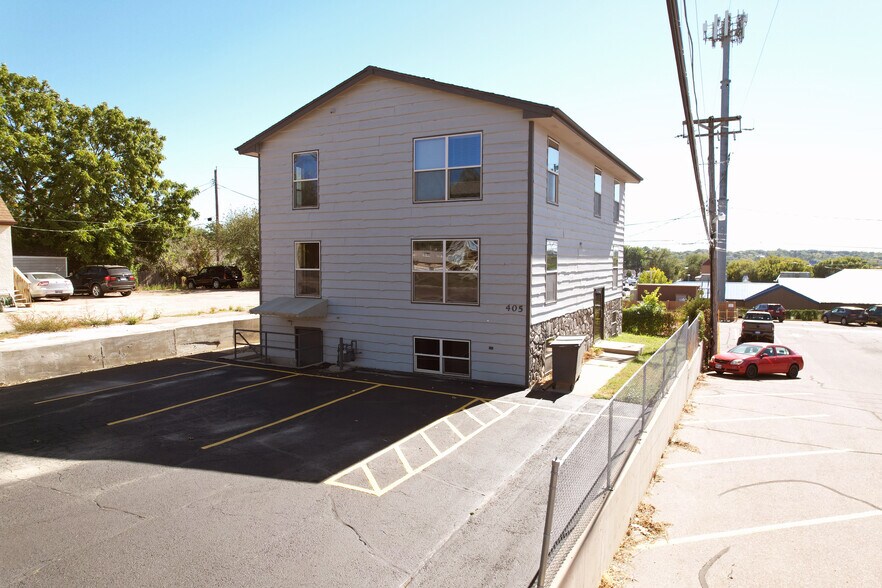 More Photos Of 405 W 34th St, Sioux Falls Office For Lease