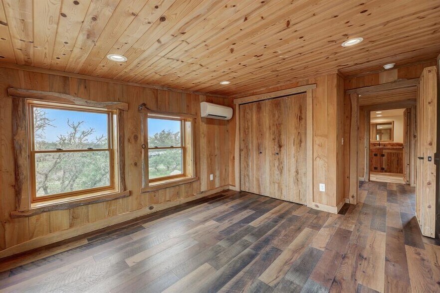 More Photos Of 700 Ledgerock Rd, Wimberley Specialty For Sale