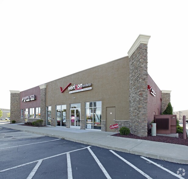 More Photos Of 51160-51170 Gratiot Ave, Chesterfield Restaurant For Lease