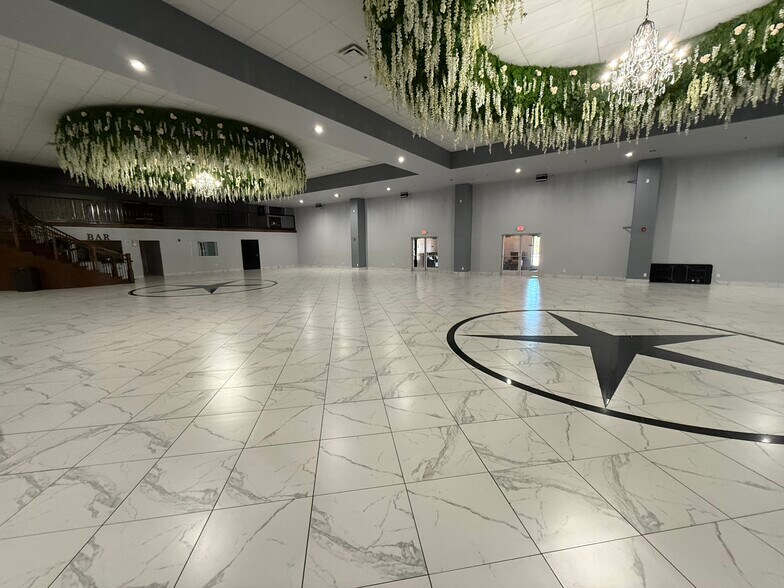 More Photos Of 1101 Bunton Creek Rd, Kyle Storefront Retail Office For Lease