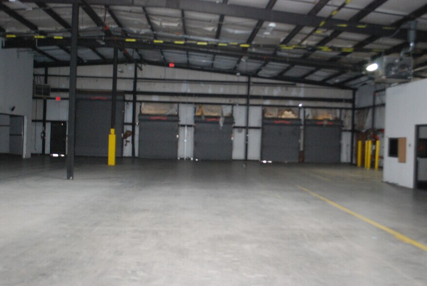 More Photos Of 3900 Weisbrook ln, Knoxville Industrial For Lease