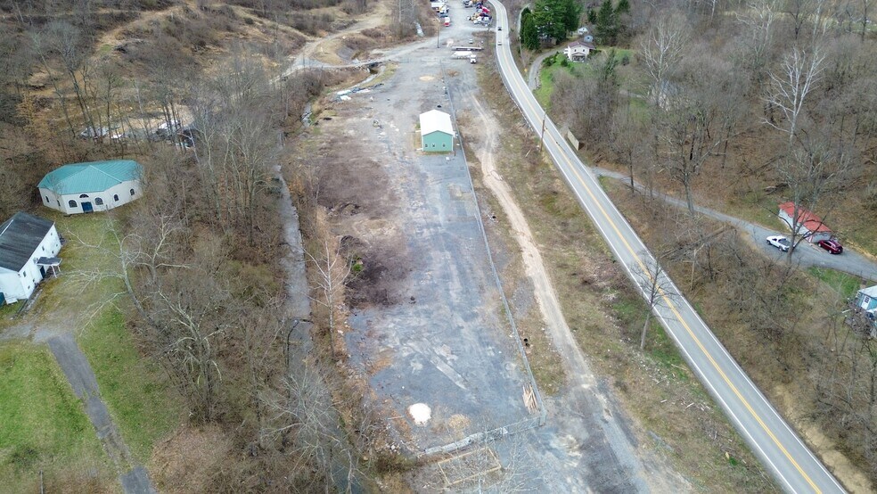 More Photos Of 469 Mason Dixon Hwy, Morgantown Distribution For Sale
