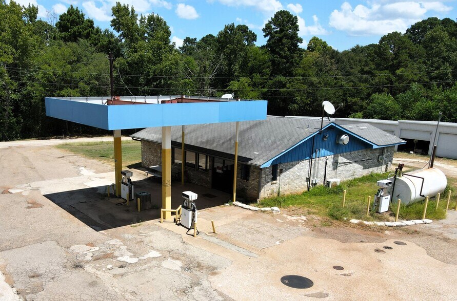 More Photos Of 13852 FM 747 S, Jacksonville Convenience Store For Sale