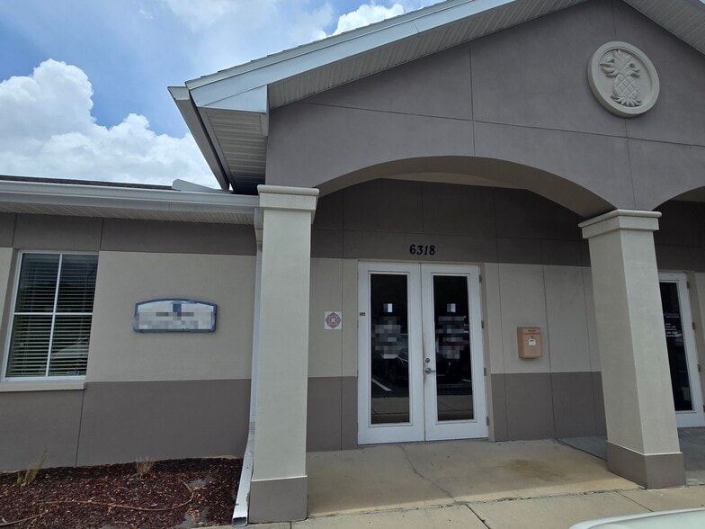 Primary Photo Of 6314-6324 S US 301, Riverview Office For Lease
