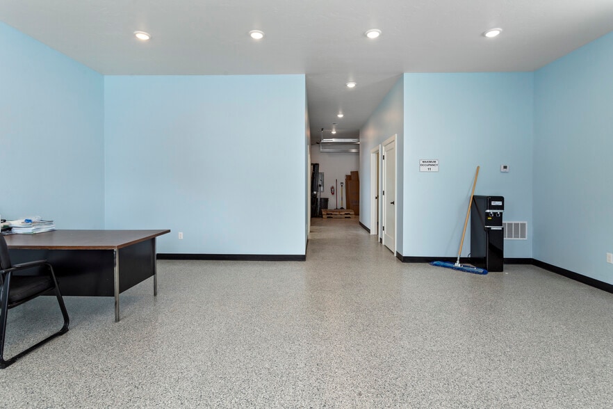 More Photos Of 900 S Washington St, Butte Industrial For Sale