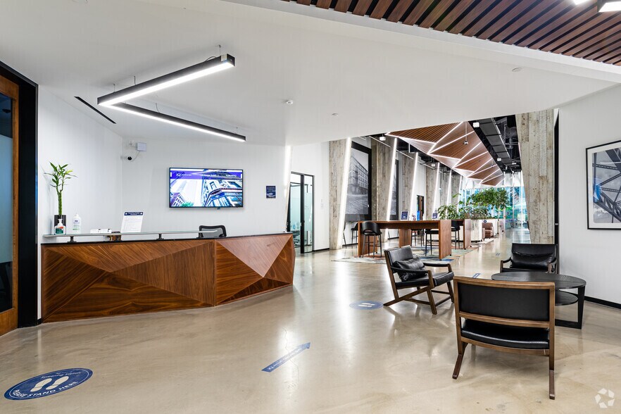 More Photos Of 150 King St W, Toronto Office For Lease