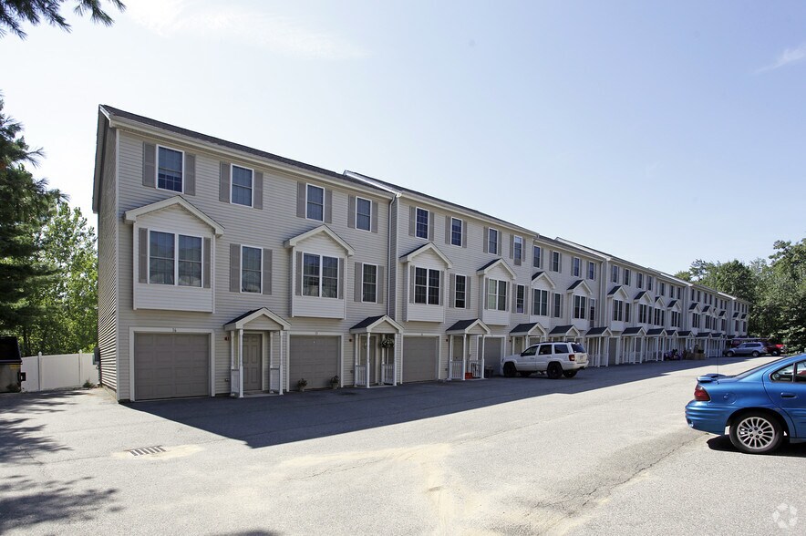 More Photos Of 42 Rogers, Tewksbury Apartments For Sale