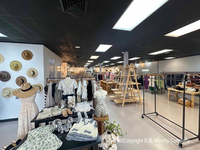 More Photos Of 1324-1326 E. Battlefield, Springfield General Retail For Lease