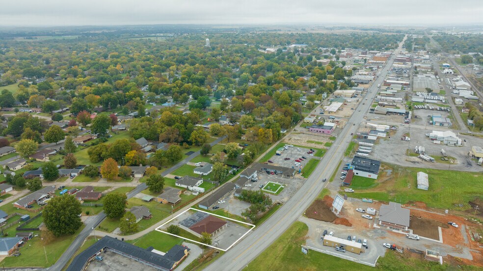 More Photos Of 525 S. Wilson St., Vinita Medical For Sale