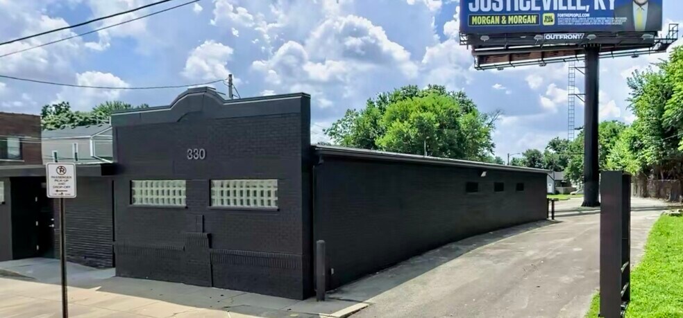 More Photos Of 330 E Oak St, Louisville Office For Sale