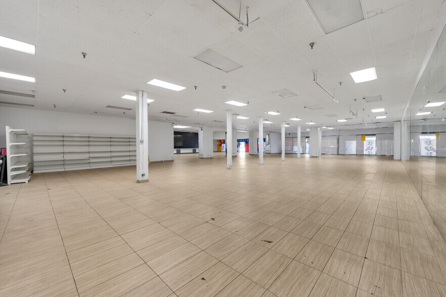 More Photos Of 6315-6323 Pacific Blvd, Huntington Park Storefront For Sale