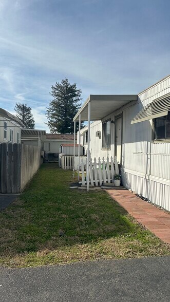 More Photos Of 2042 Tully Rd, Hughson Manufactured Housing Mobile Home Park For Sale