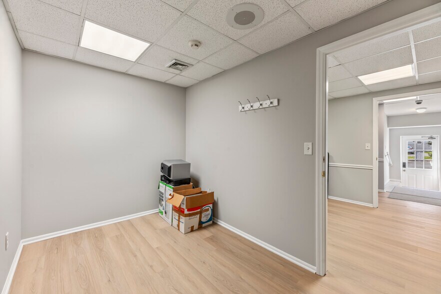 More Photos Of 533 Main St, Spotswood General Retail For Lease