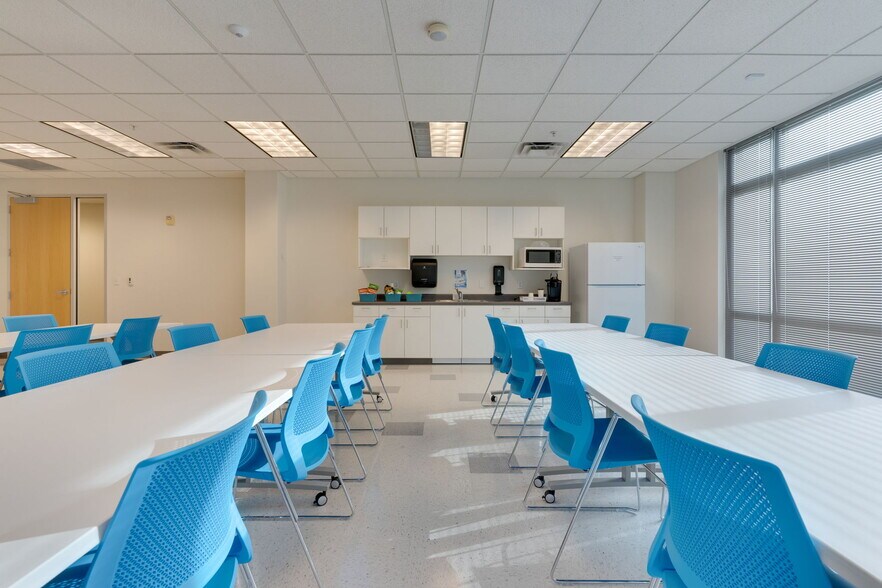 More Photos Of 1809 Dabbs Ave, Nashville Office For Sale